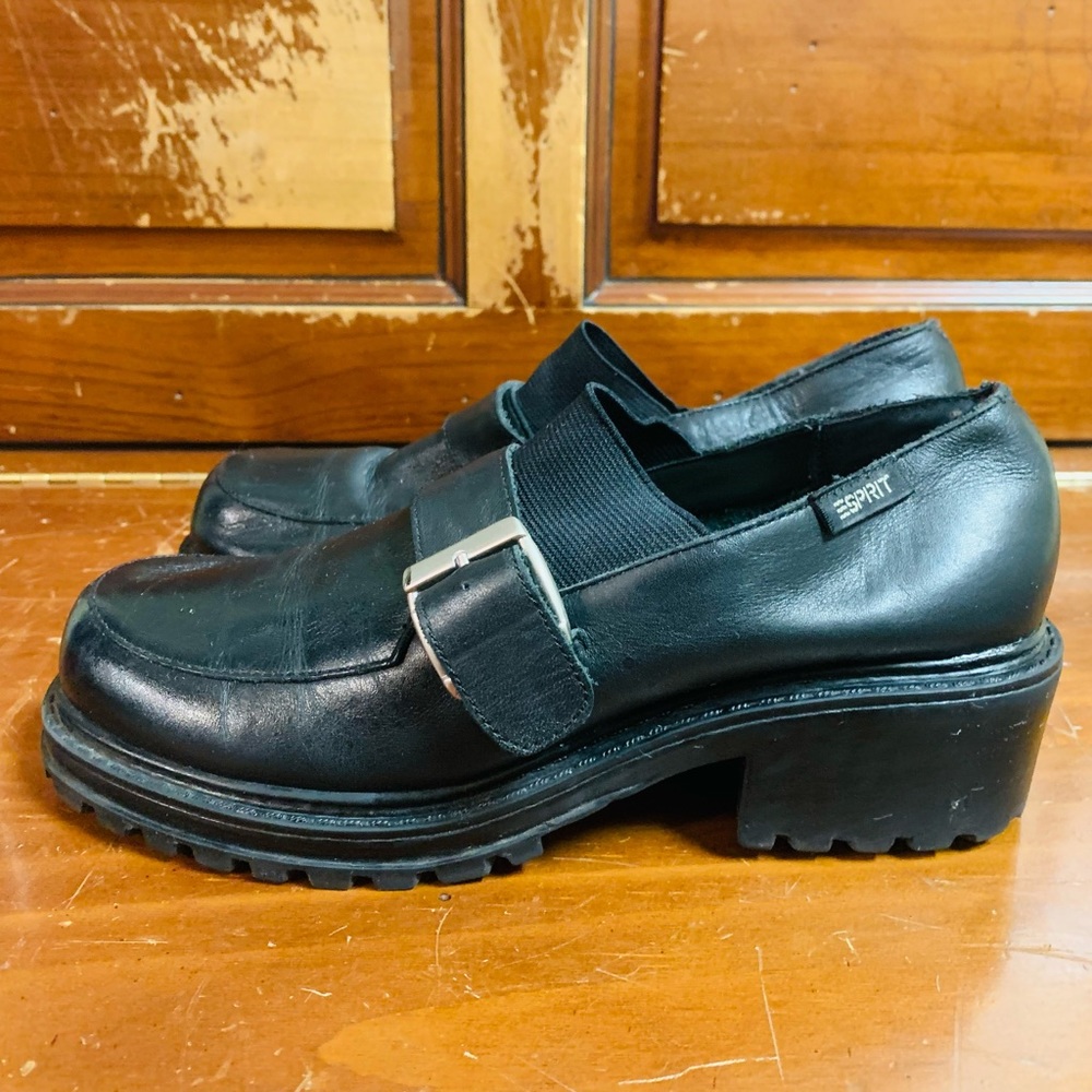 Esprit Footwaee Black Slip On’s